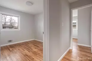16 Outcalt Rd, Middlesex, NJ 08817 - Photo 5