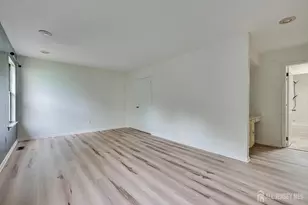 503 Timber Oaks Rd, Edison, NJ 08820 - Photo 25