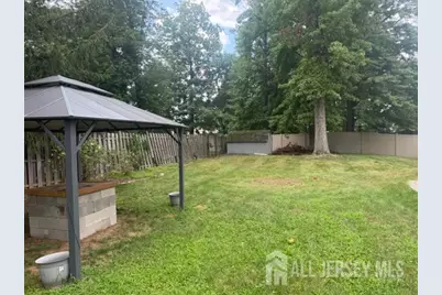 16 Wakefield Drive, Edison, NJ 08820 - Photo 23