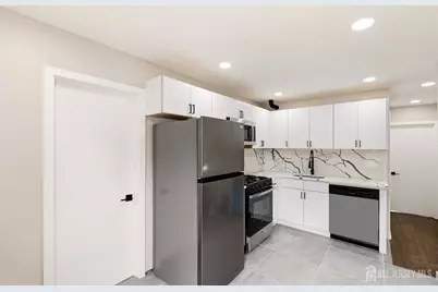 808 Tompkins Avenue, South Plainfield, NJ 07080 - Photo 11