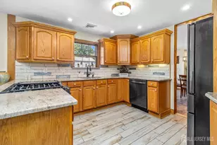 91 S Hill Road S, Colonia, NJ 07067 - Photo 5