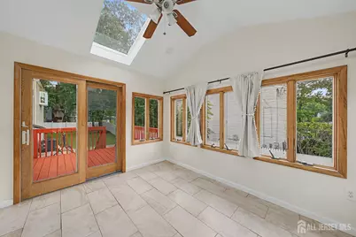 41 Montclair Avenue, Edison, NJ 08820 - Photo 5