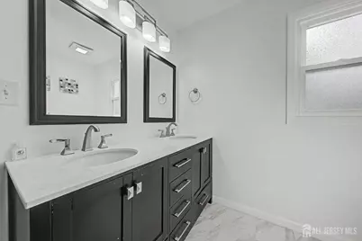 41 Montclair Avenue, Edison, NJ 08820 - Photo 11