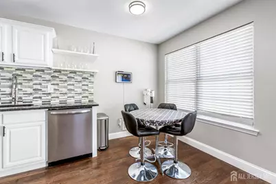 61 Lawrence Street, New Brunswick, NJ 08901 - Photo 9