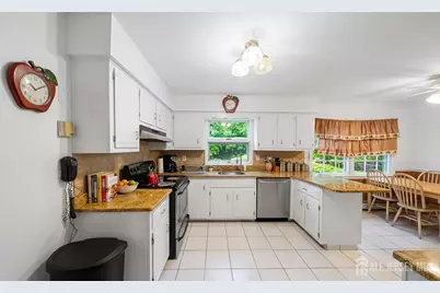 7 Porsche Drive, Old Bridge Township, NJ 07747 - Photo 9