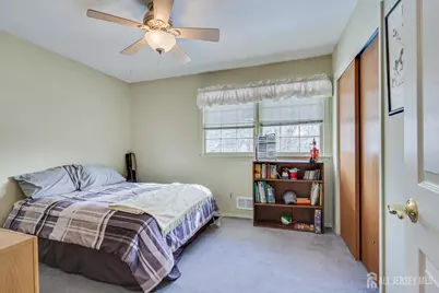 19 Annette Drive, Edison, NJ 08820 - Photo 33