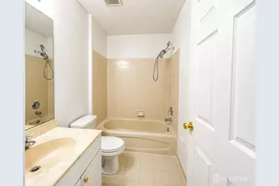 207 Prestwick Way, Edison, NJ 08820 - Photo 15