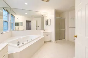 207 Prestwick Way, Edison, NJ 08820 - Photo 13