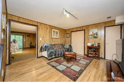 614 Maple Hill Drive, Woodbridge Township, NJ 07095 - Photo 21