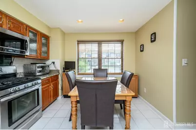 614 Maple Hill Drive, Woodbridge Township, NJ 07095 - Photo 11