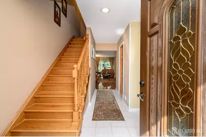 614 Maple Hill Drive, Woodbridge Township, NJ 07095 - Photo 3
