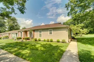 272 Bishop Ct, Old Bridge Township, NJ 08857 - Photo 23