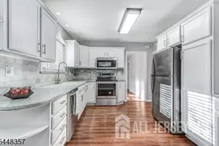 158 Stout Ave, Middlesex, NJ 08846 - Photo 3