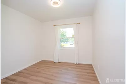 4 Hunterdon Avenue, Monroe Township, NJ 08831 - Photo 29