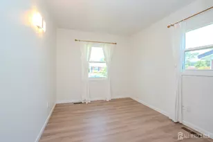 4 Hunterdon Ave, Monroe Township, NJ 08831 - Photo 27