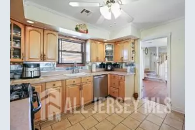 439 Fairview Avenue, Colonia, NJ 07067 - Photo 7