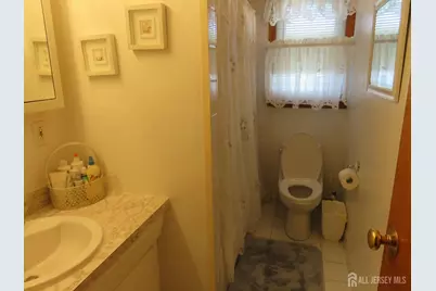 14 Sterling Court, Perth Amboy, NJ 08861 - Photo 11
