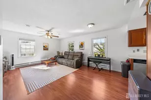 406 Oxford Ln, Monroe Township, NJ 08831 - Photo 5