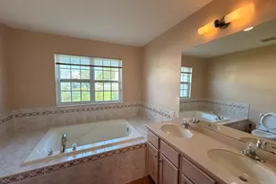 87 Timberhill Dr, Franklin Township, NJ 08823 - Photo 15