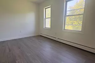 661 Catherine St, Perth Amboy, NJ 08861 - Photo 9