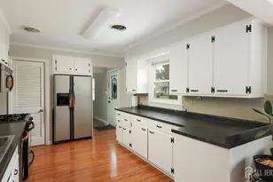 26 Lynn Ave, Middlesex, NJ 08846 - Photo 7