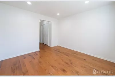 1013 Waterford Drive, Edison, NJ 08817 - Photo 21