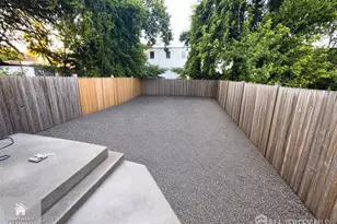 24 Sanford St, Trenton, NJ 08618 - Photo 15