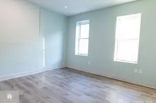 24 Sanford St, Trenton, NJ 08618 - Photo 3