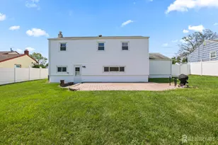 13 Briarwood Dr, Franklin Township, NJ 08873 - Photo 33