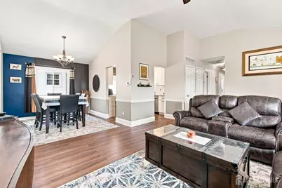 85 E Laurel Street, Carteret, NJ 07008 - Photo 9