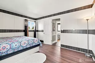 85 E Laurel St, Carteret, NJ 07008 - Photo 17