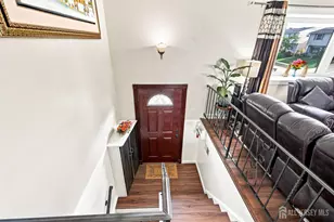 85 E Laurel St, Carteret, NJ 07008 - Photo 5