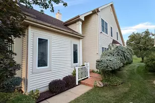 49 Dawson Ln, Monroe Township, NJ 08831 - Photo 3