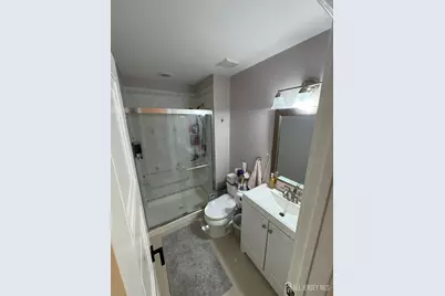37 N Gable Court, Old Bridge Township, NJ 07747 - Photo 9