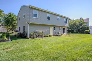 31 Pullman Loop, South Brunswick Township, NJ 08810 - Photo 5