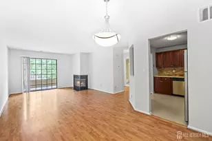 1108 Stoneridge Cir, Helmetta, NJ 08828 - Photo 9