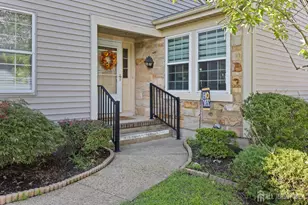 5 Thomas Paine Dr, Monroe Township, NJ 08831 - Photo 3
