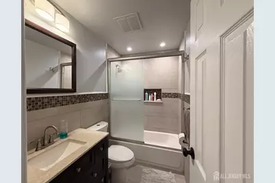 130 Highview Drive, Woodbridge Township, NJ 07095 - Photo 15