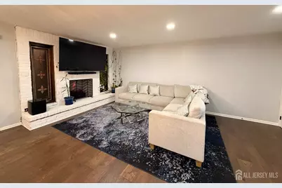 130 Highview Drive, Woodbridge Township, NJ 07095 - Photo 3
