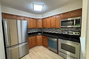 215 Aspen Dr, Plainsboro Township, NJ 08536 - Photo 7