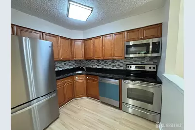 215 Aspen Drive, Plainsboro Township, NJ 08536 - Photo 9