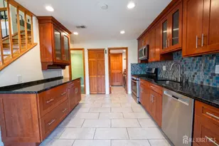 260 Westgate Dr, Edison, NJ 08820 - Photo 11