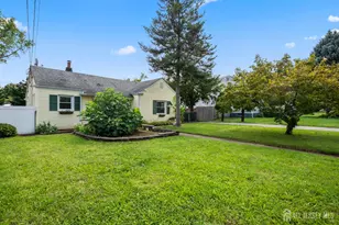 30 Runyon Ave, Edison, NJ 08817 - Photo 3