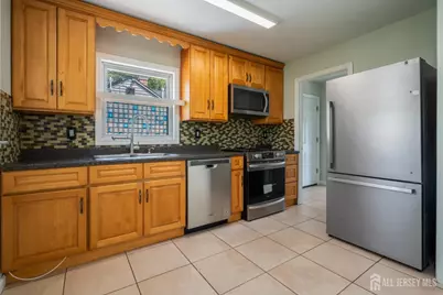 30 Runyon Avenue, Edison, NJ 08817 - Photo 15