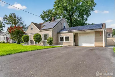 58 Hillcrest Avenue, Edison, NJ 08817 - Photo 1