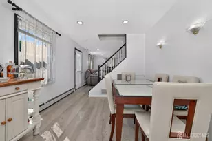 58 Hillcrest Ave, Edison, NJ 08817 - Photo 5