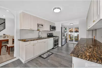 58 Hillcrest Avenue, Edison, NJ 08817 - Photo 7