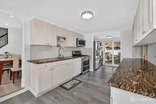 58 Hillcrest Ave, Edison, NJ 08817 - Photo 7