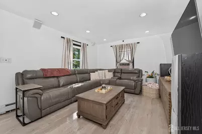 58 Hillcrest Avenue, Edison, NJ 08817 - Photo 9