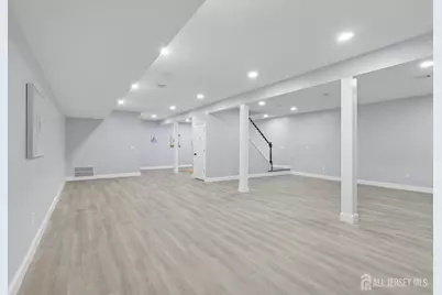 239 Suttons Lane, Edison, NJ 08817 - Photo 51